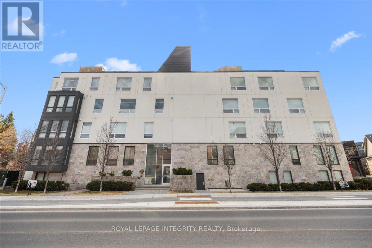 204 - 150 Greenfield Avenue, Ottawa, ON
