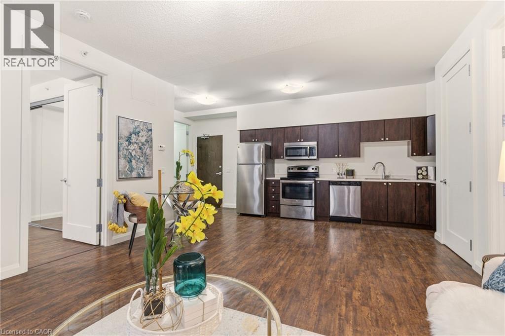 Bright open-concept Living, Dining & Kitchen - 112 King Street E Unit# 408, Hamilton, ON