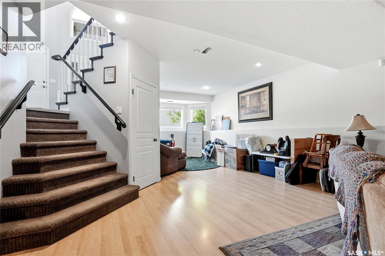 206 Carr Lane, Saskatoon, SK