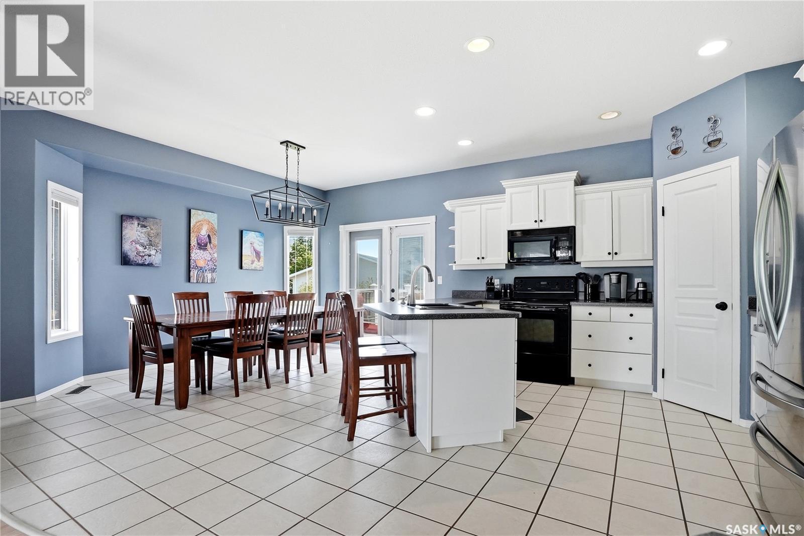 206 Carr Lane, Saskatoon, SK
