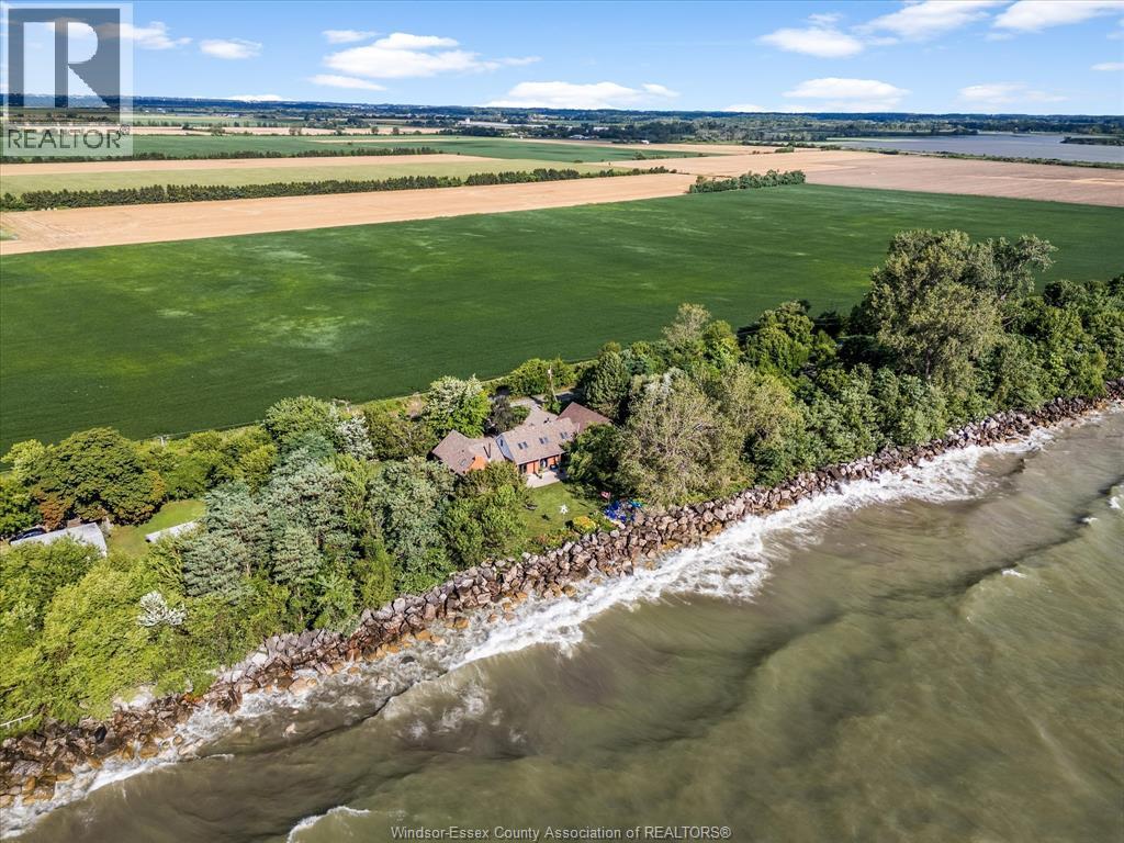 266 East Beach Road, Leamington, ON