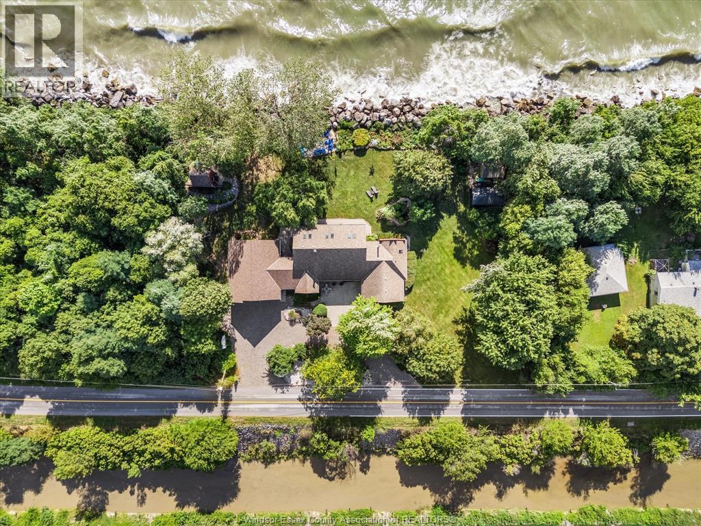 266 East Beach Road, Leamington, ON