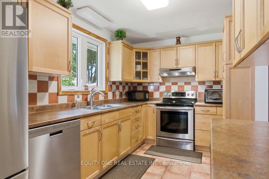 542 Sirois Avenue, Ottawa, ON