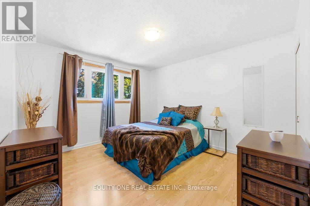 542 Sirois Avenue, Ottawa, ON