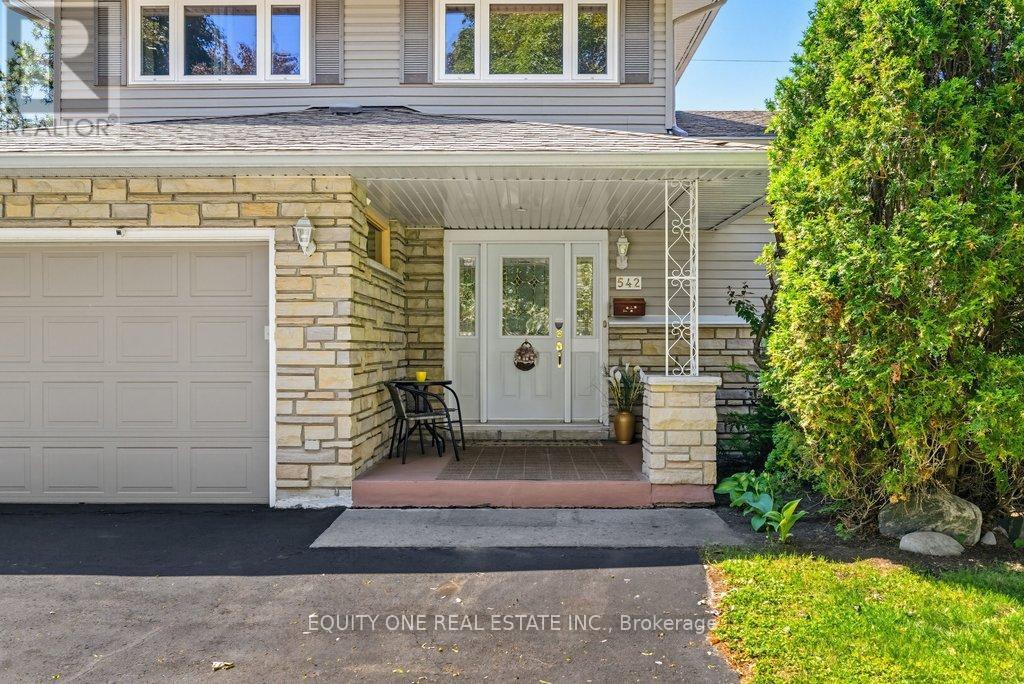 542 Sirois Avenue, Ottawa, ON