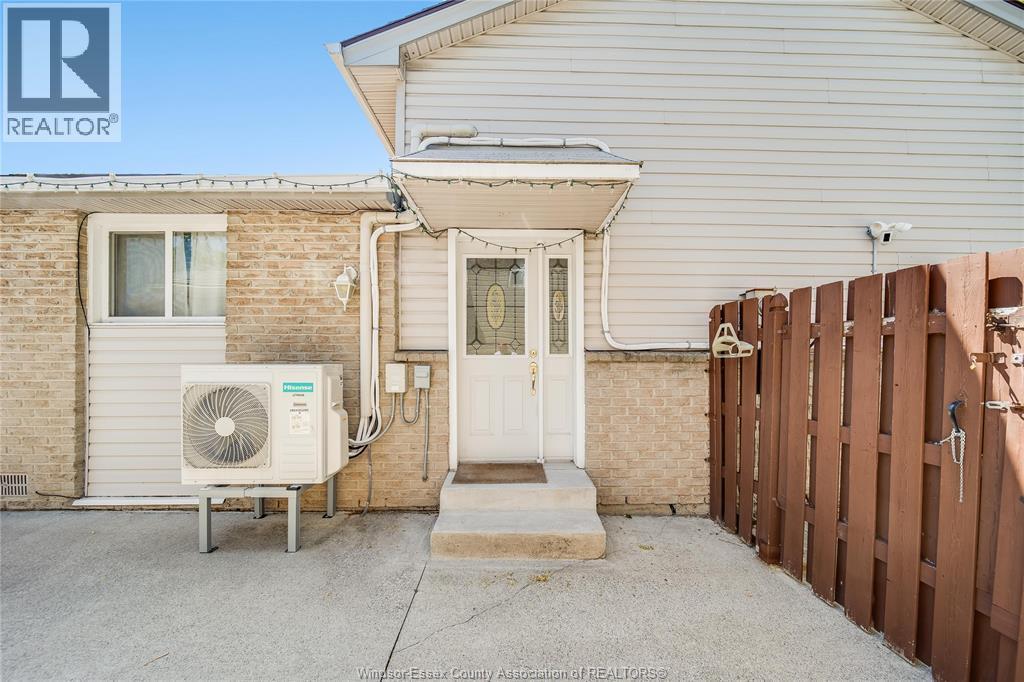 1229 Arncliffe, Windsor, ON
