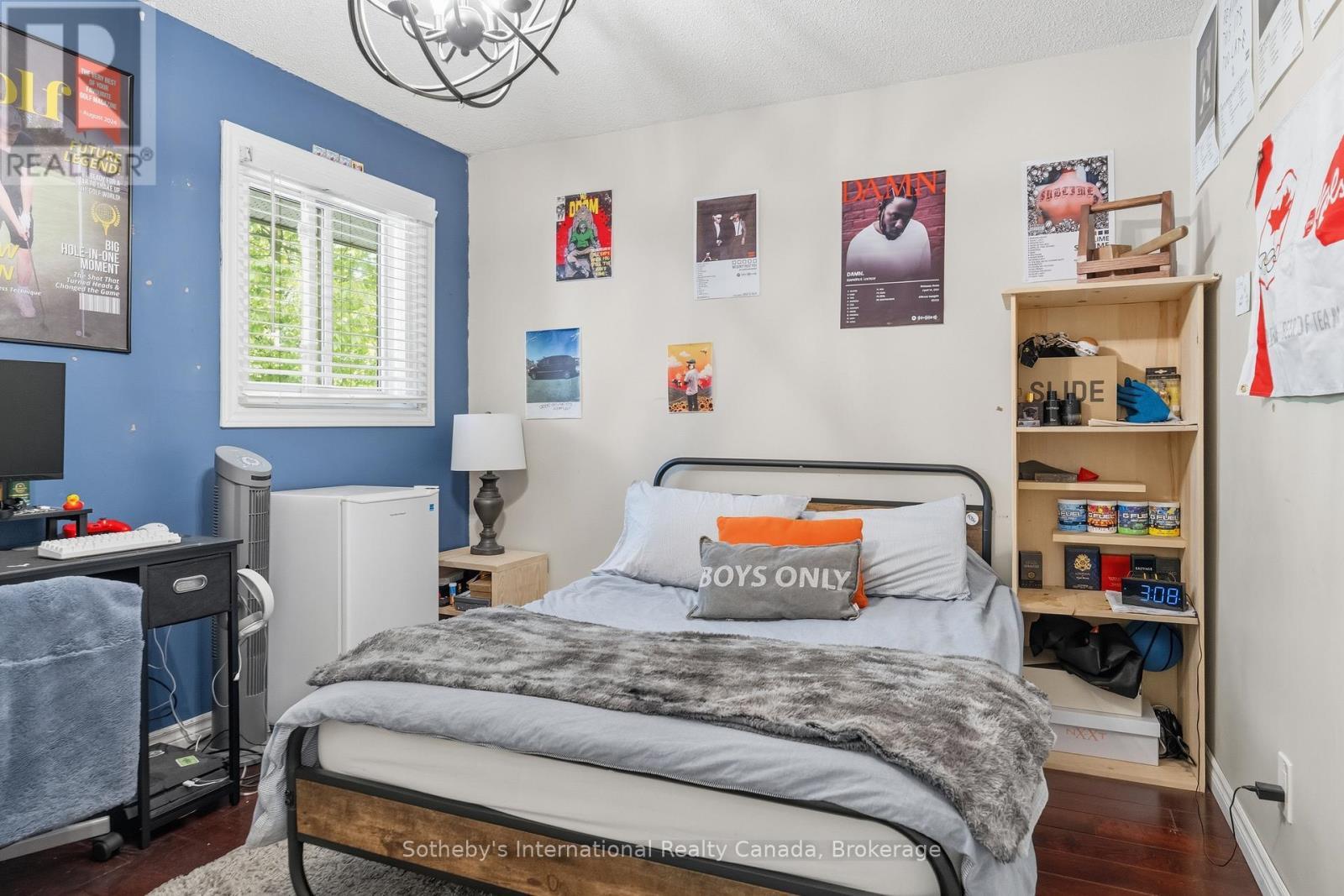 180 Clairmont Road, Gravenhurst (Muskoka (S)), ON - Indoor Photo Showing Bedroom