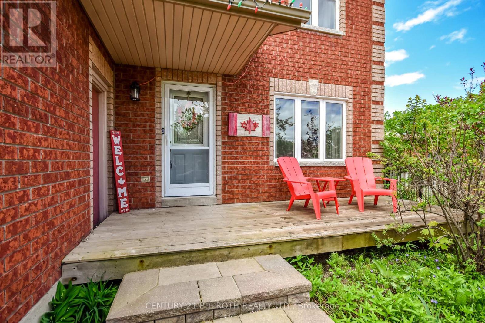 42 Farmstead Crescent, Barrie, ON