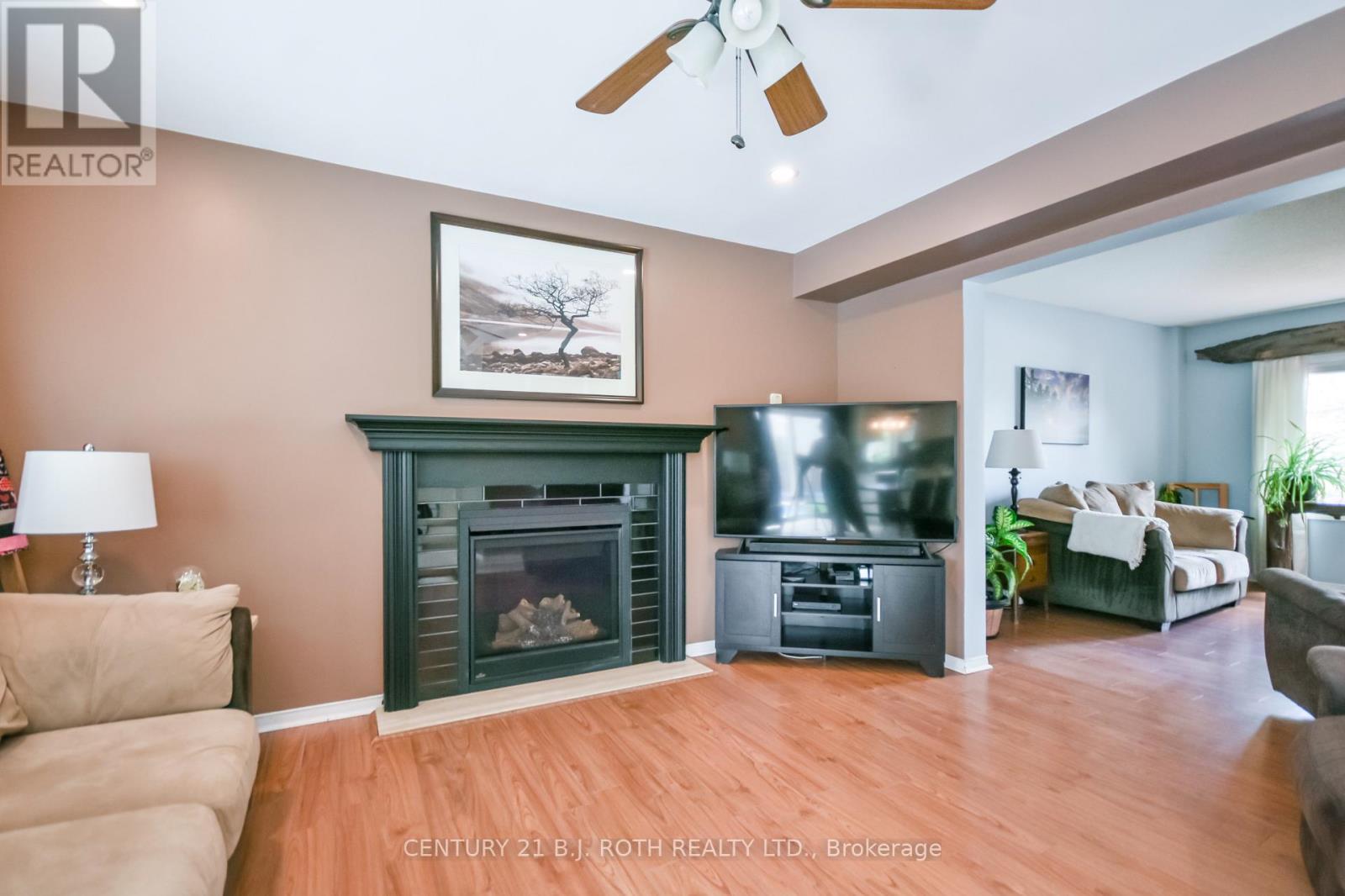 42 Farmstead Crescent, Barrie, ON