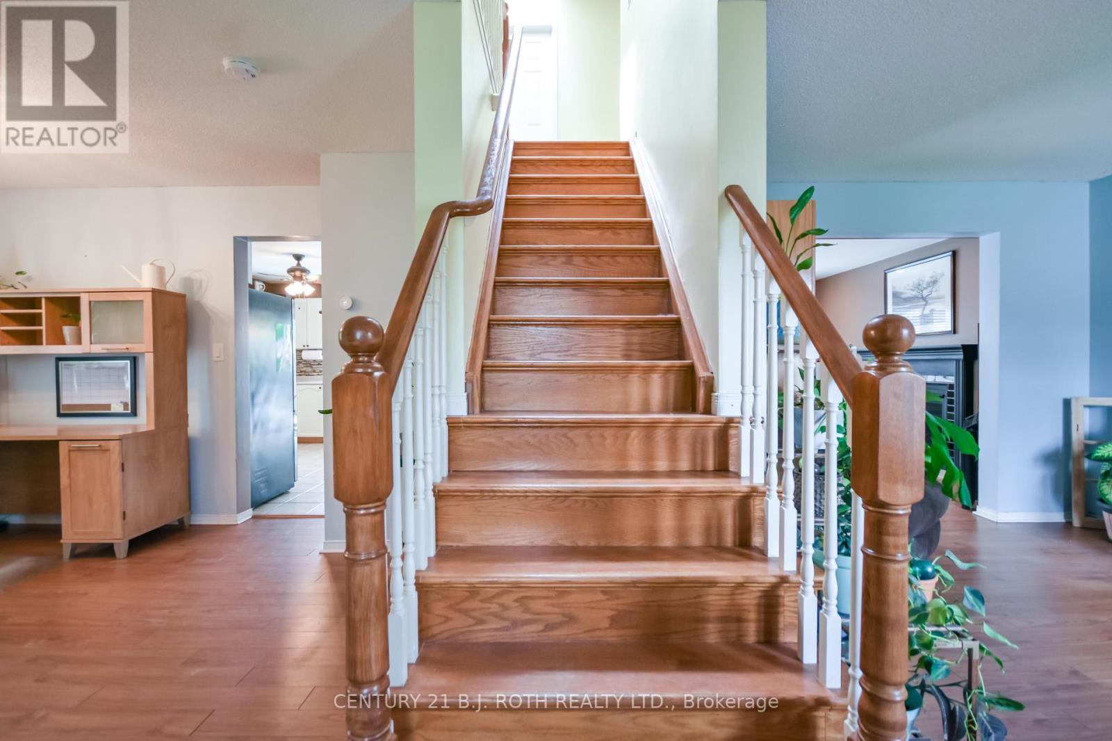 42 Farmstead Crescent, Barrie, ON