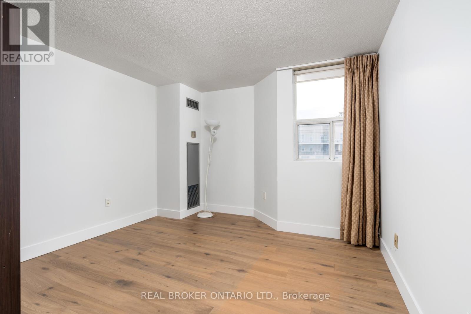 1601 - 3845 Lake Shore Boulevard W, Toronto, ON