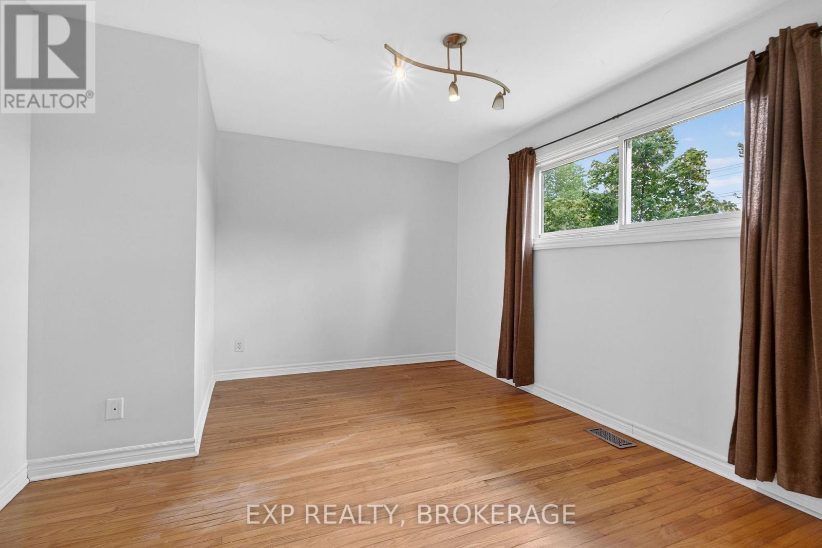 340 Palace Road, Kingston (Central City East), ON