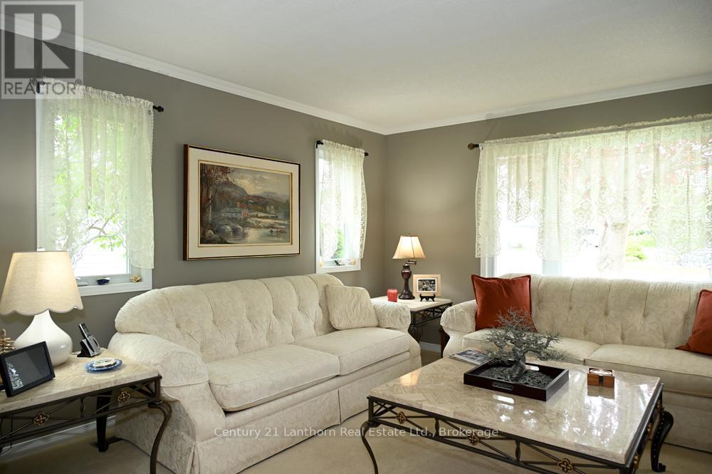 18 Cretney Drive S, Prince Edward County (Wellington Ward), ON
