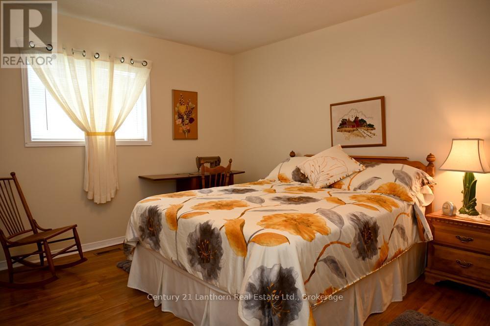 18 Cretney Drive S, Prince Edward County (Wellington Ward), ON