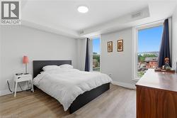 Main bedroom with ensuite bathroom -