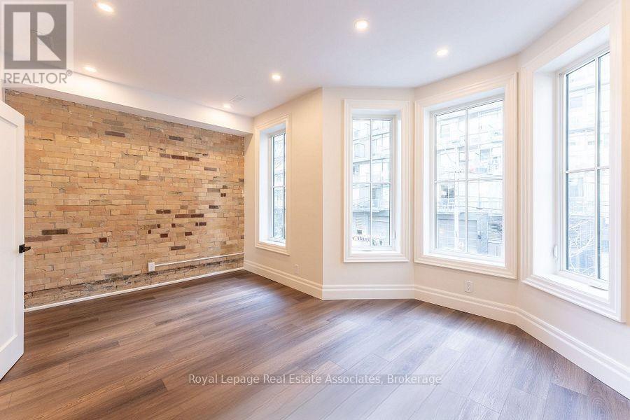 54 Stewart Street, Toronto, ON