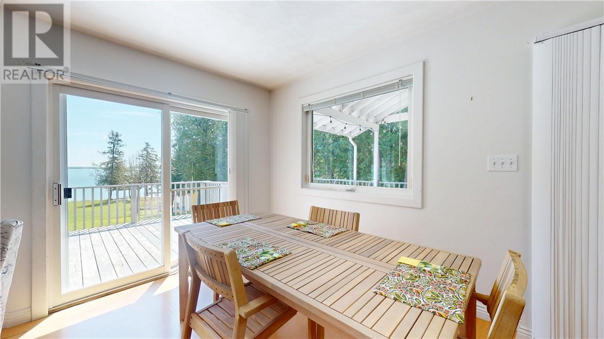 1028 Bay Estates, Nemi, ON