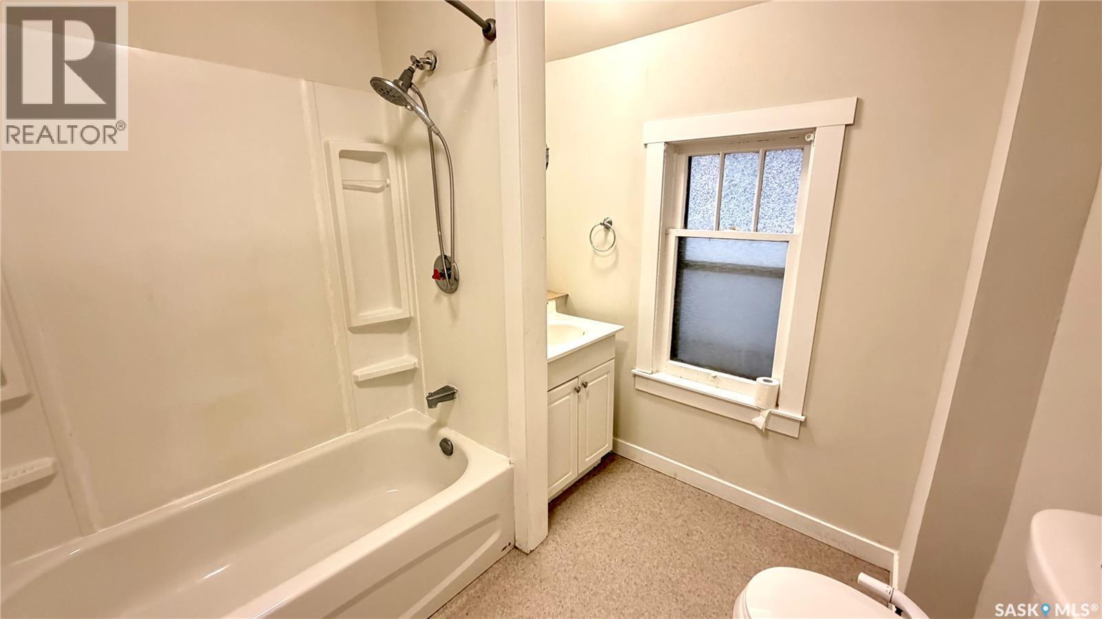 3312 Victoria Avenue, Regina, SK