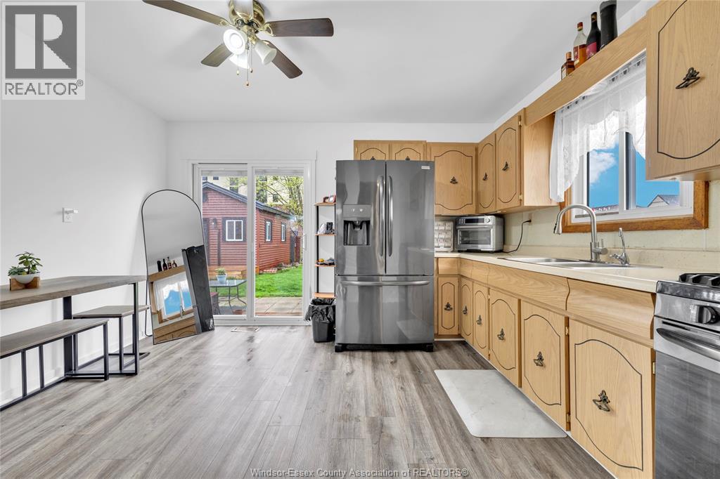 329 Parkside Drive, Mcgregor, ON