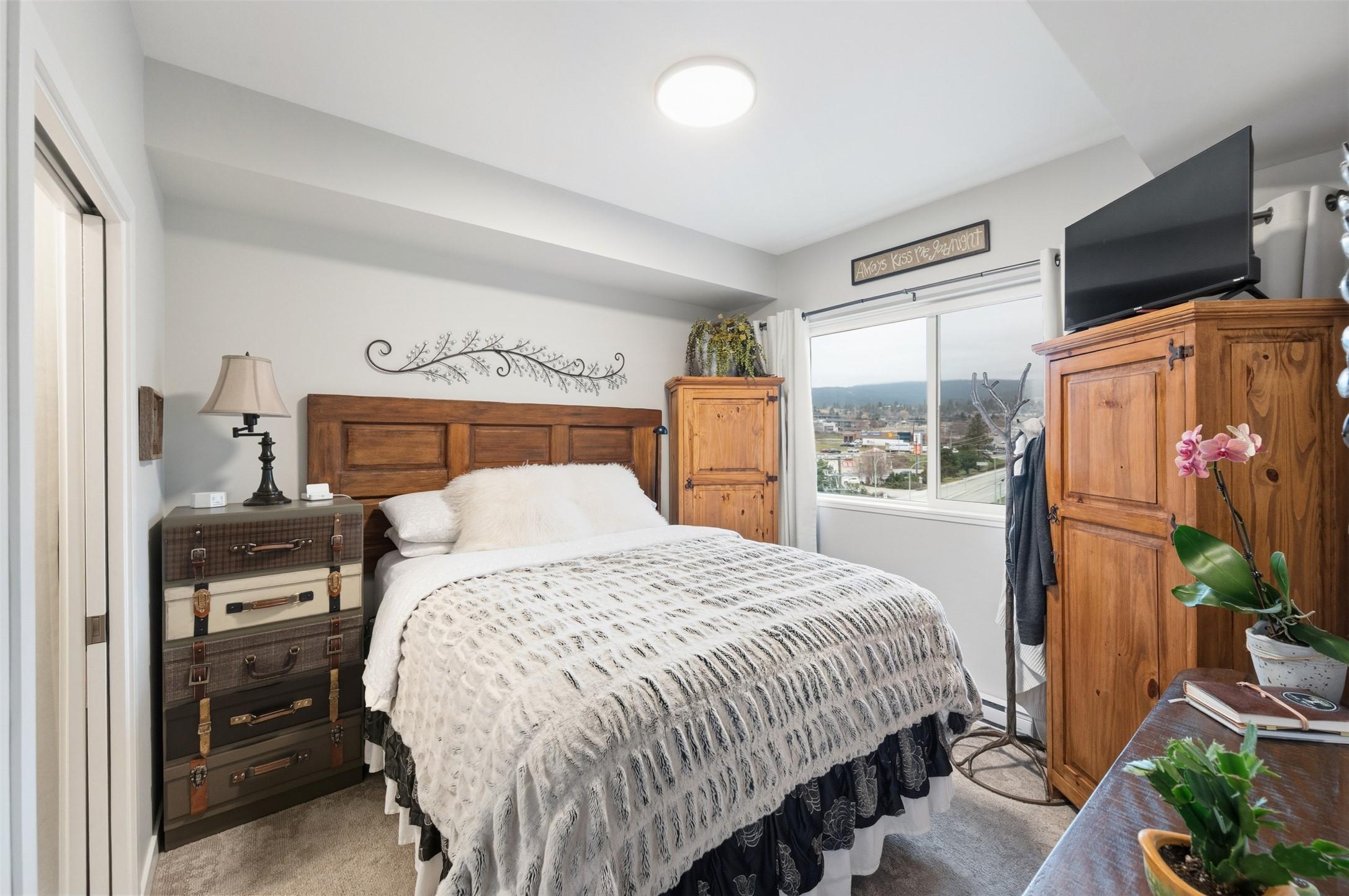 419-2301 Carrington Road, West Kelowna, BC - Indoor Photo Showing Bedroom