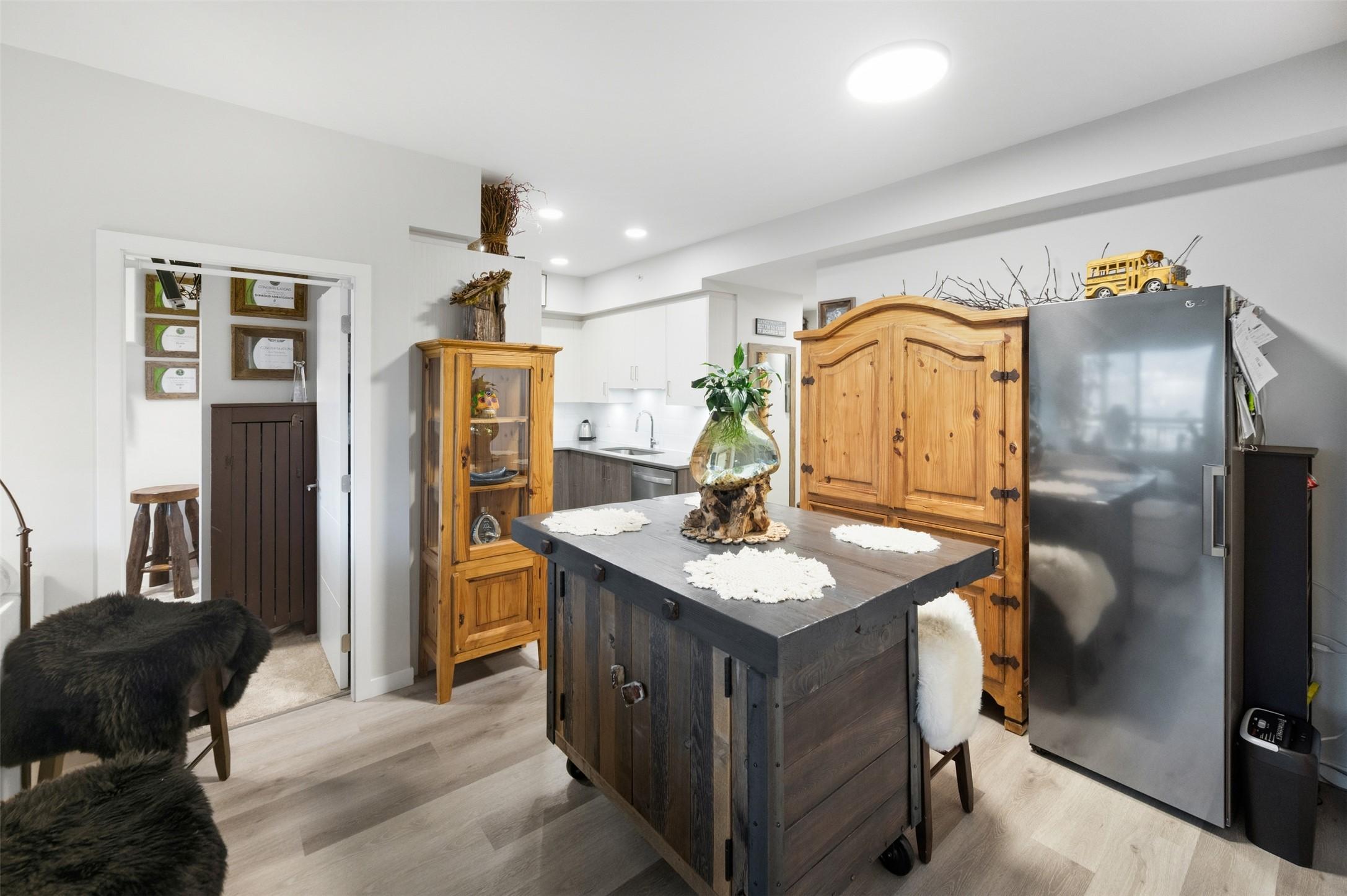 419-2301 Carrington Road, West Kelowna, BC - Indoor Photo Showing Other Room