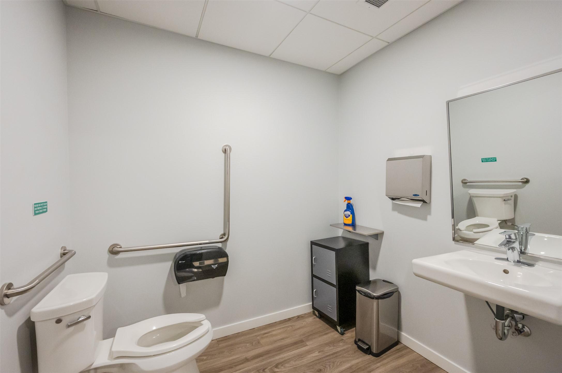 419-2301 Carrington Road, West Kelowna, BC - Indoor Photo Showing Bathroom