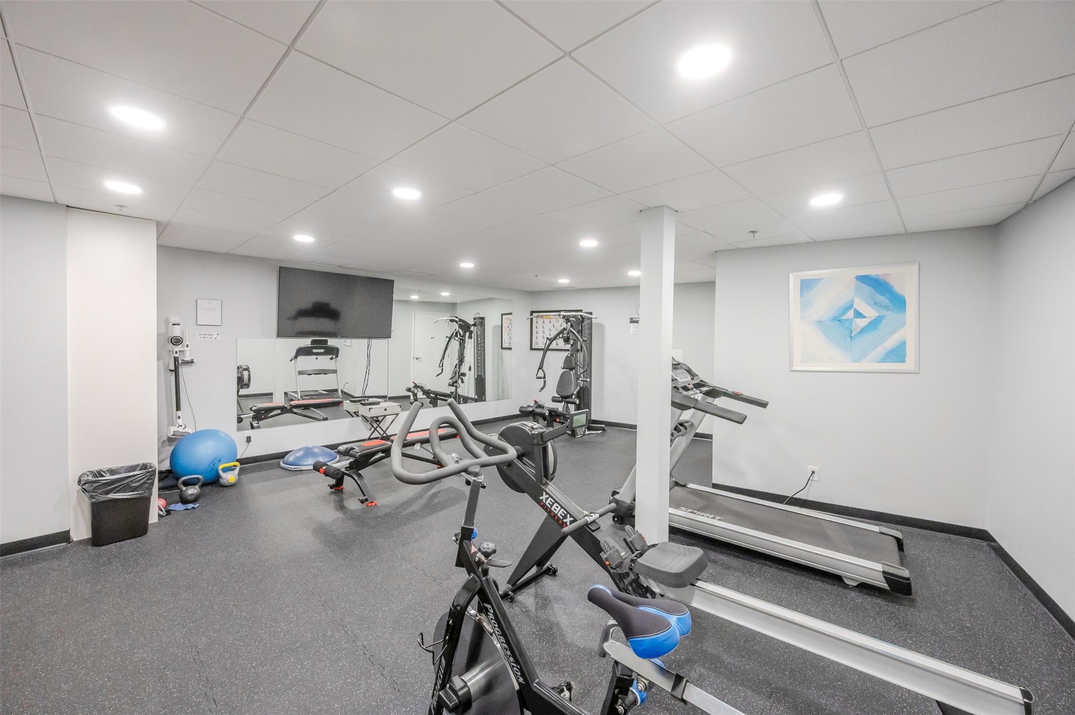 419-2301 Carrington Road, West Kelowna, BC - Indoor Photo Showing Gym Room