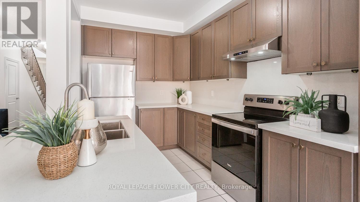 29 Backwater Trail, Brampton, ON