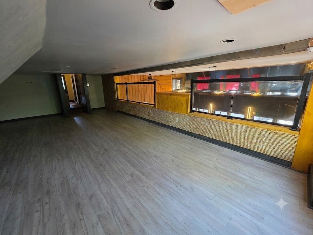 Loft - 11 Av. De La Gare, Saint-Sauveur, QC