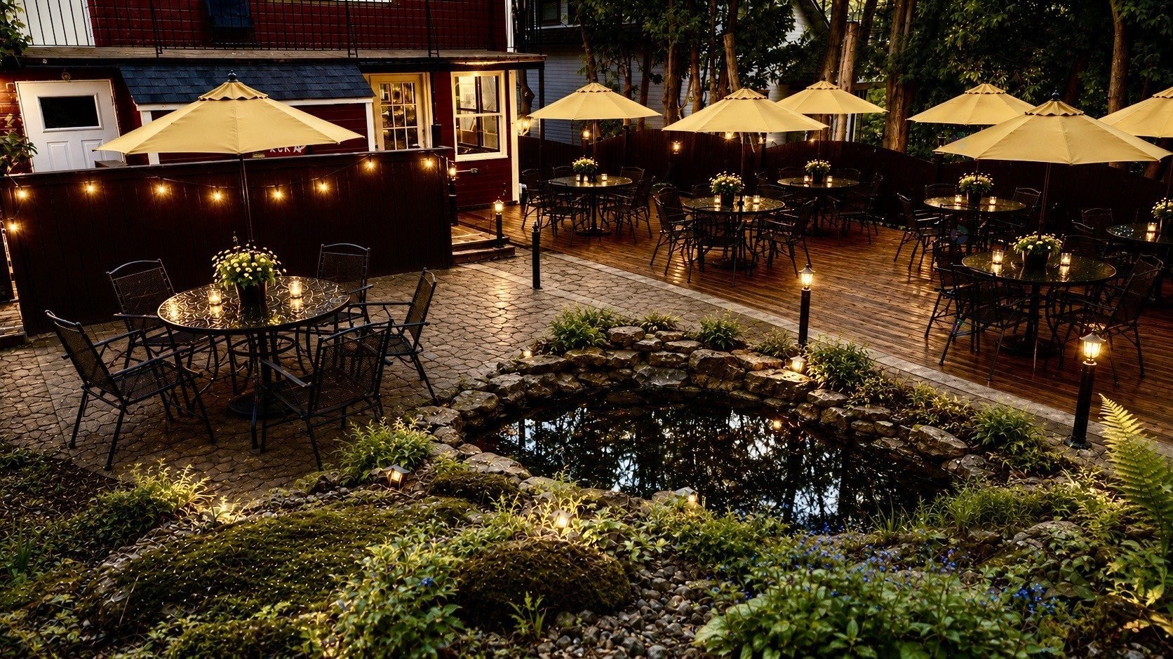 Terrasse - 11 Av. De La Gare, Saint-Sauveur, QC