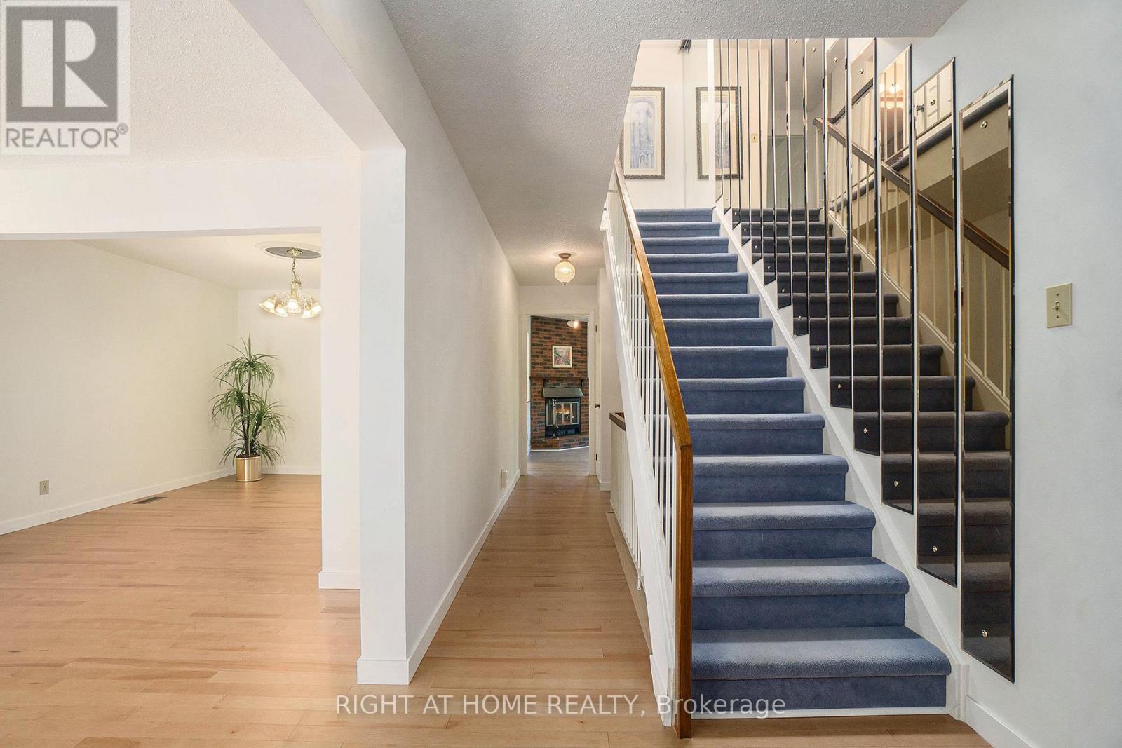 82 Nestow Drive, Ottawa, ON