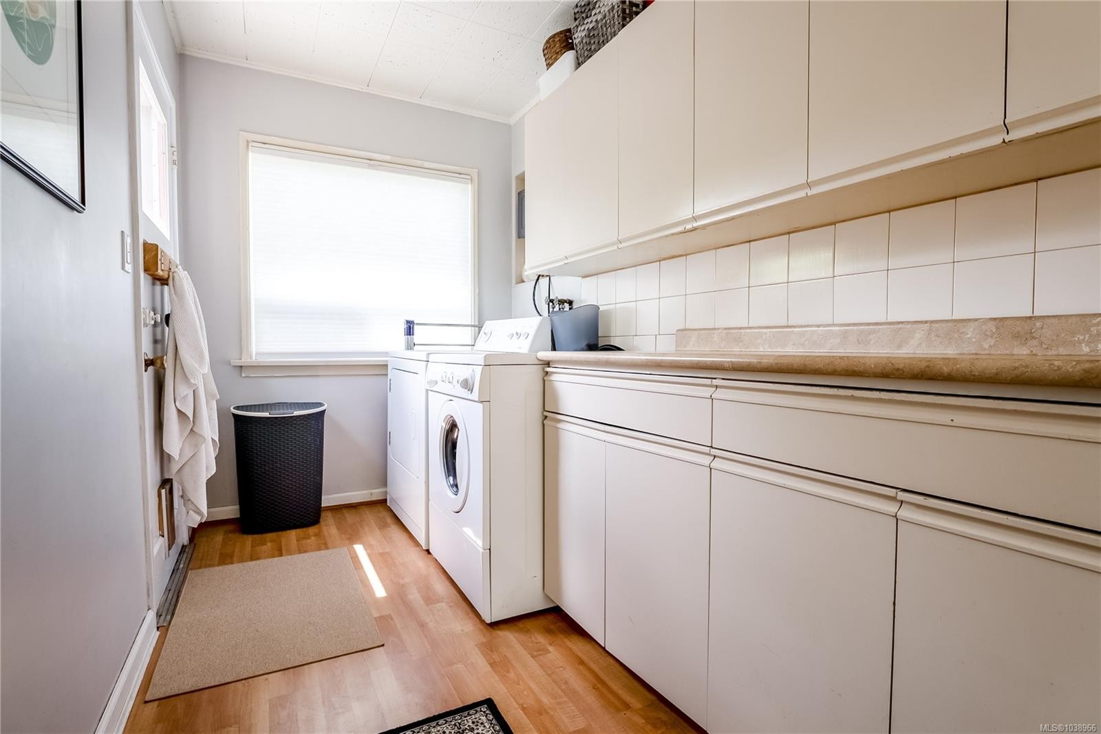 1663 Freeman Ave, Saanich, BC