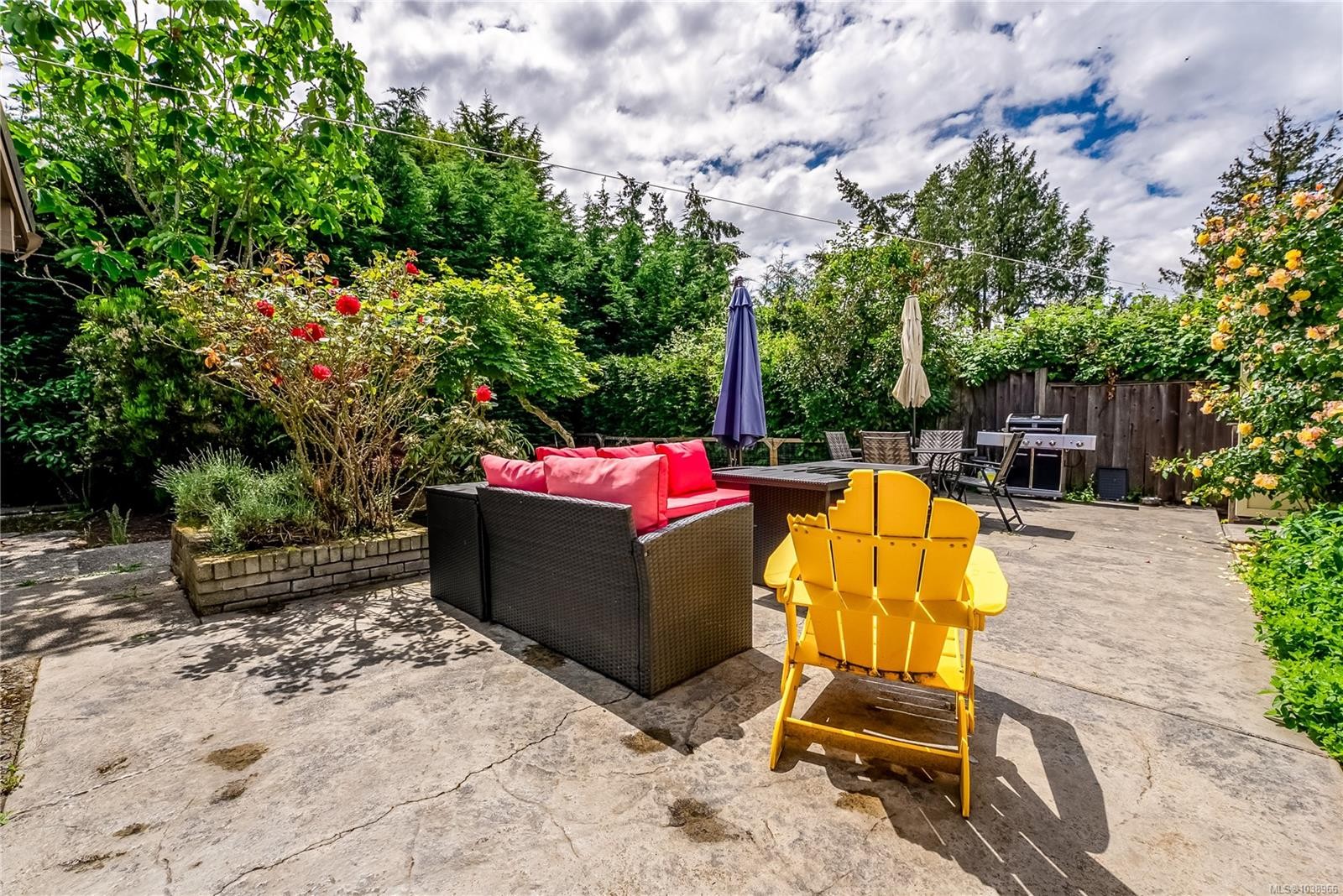 1663 Freeman Ave, Saanich, BC