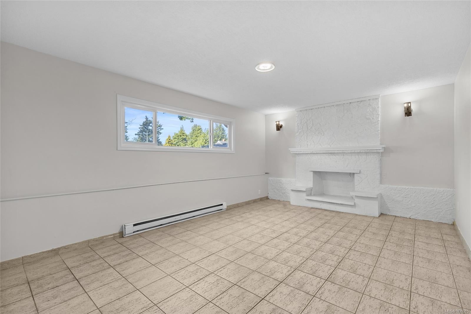 1575 Burton Ave, Victoria, BC