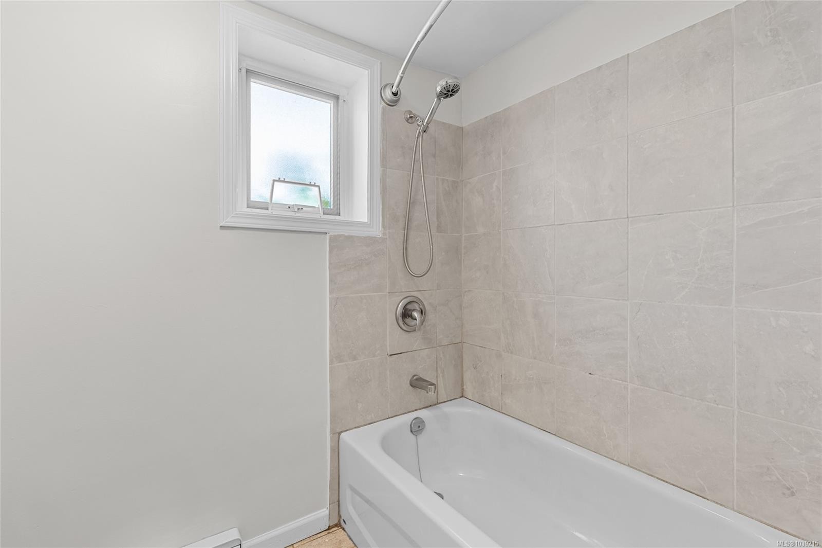 1575 Burton Ave, Victoria, BC