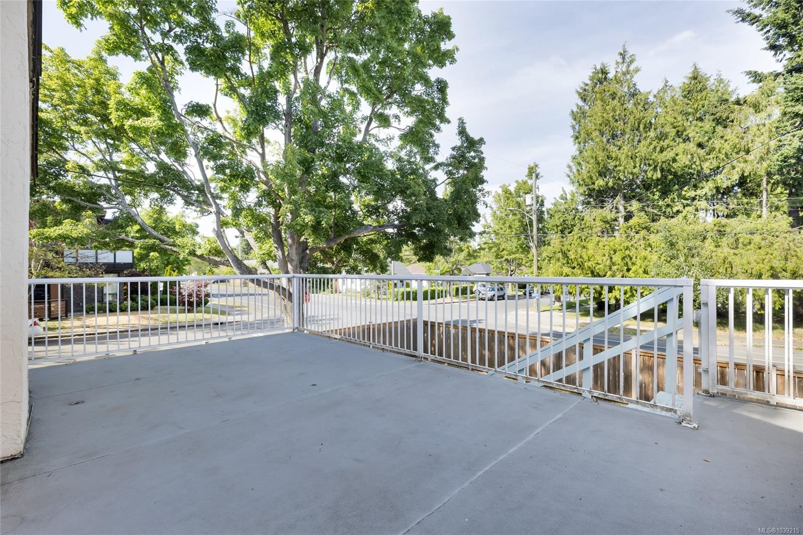 1575 Burton Ave, Victoria, BC