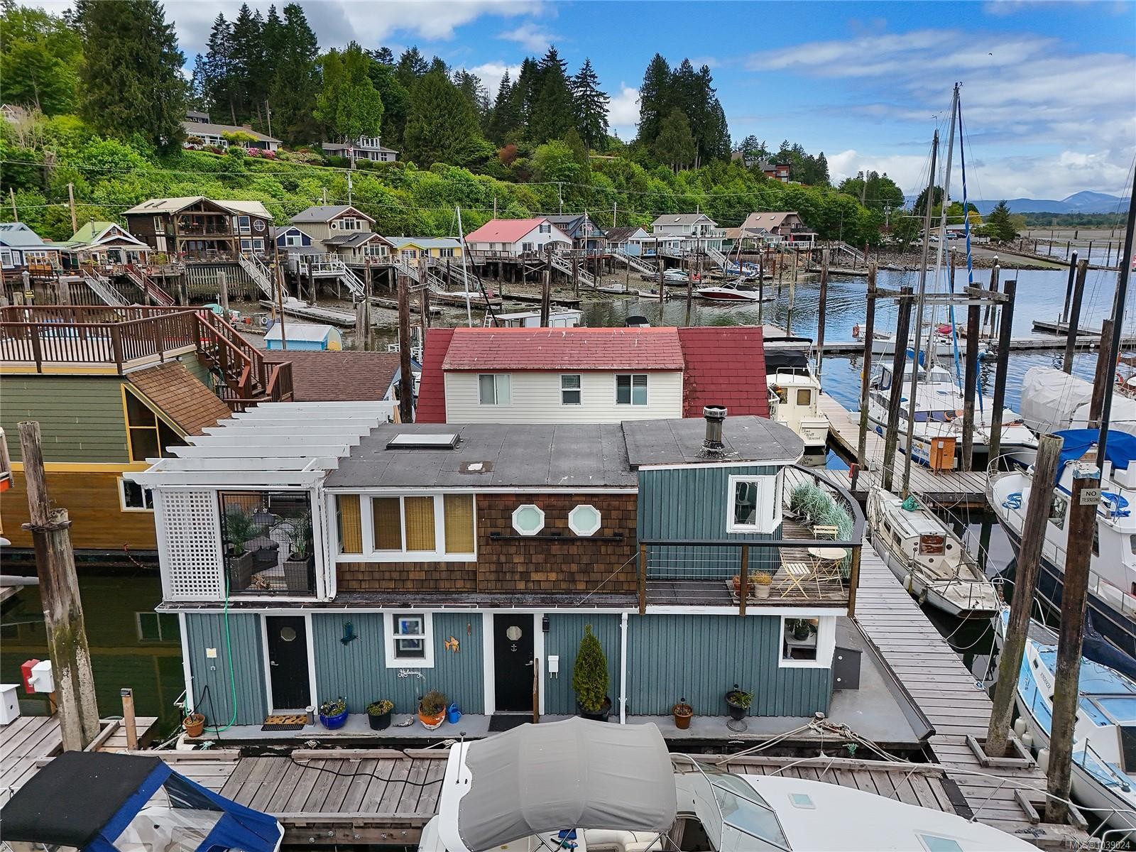 #5-1765 Cowichan Bay Rd, Cowichan Bay, BC