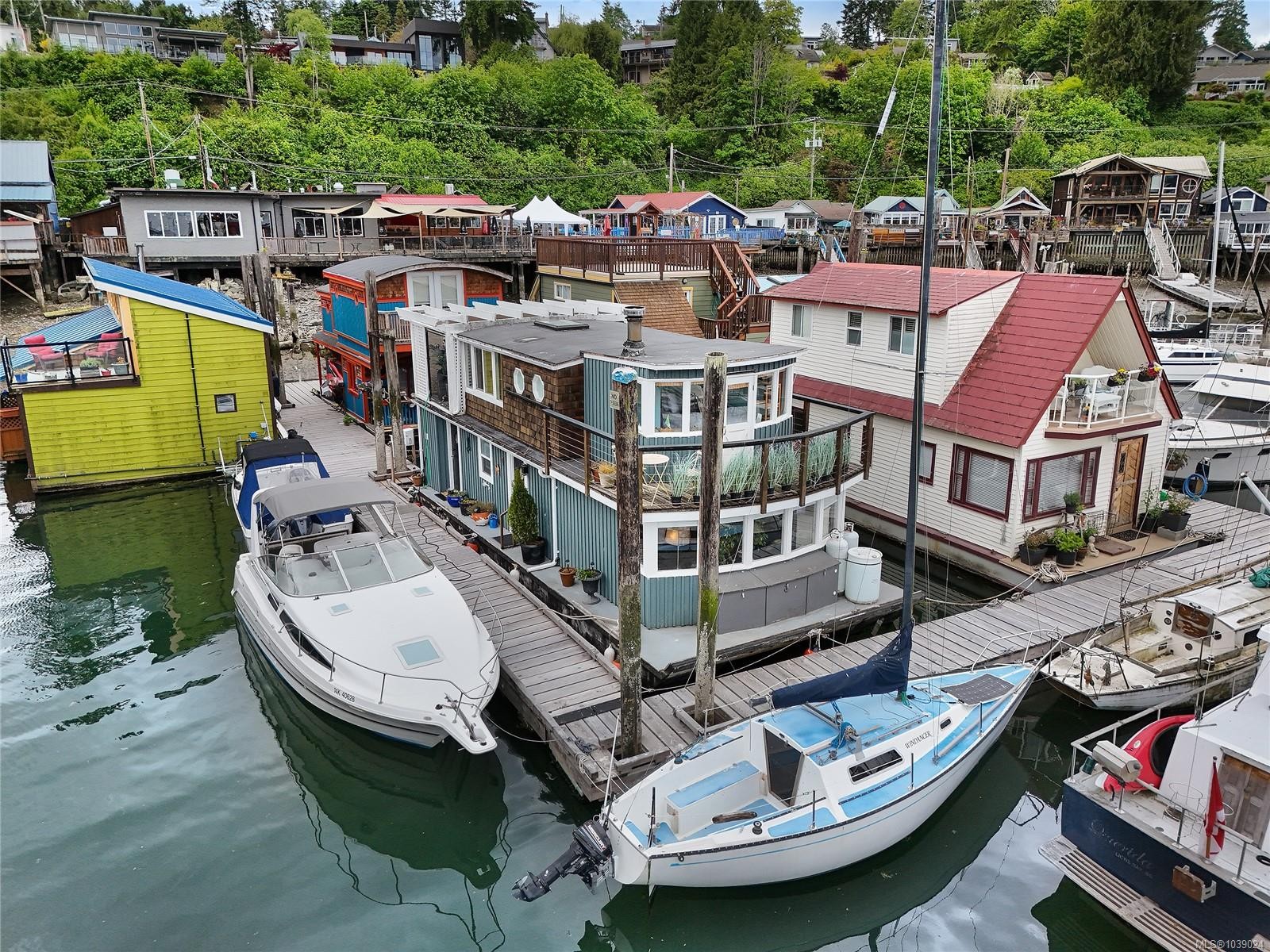 #5-1765 Cowichan Bay Rd, Cowichan Bay, BC