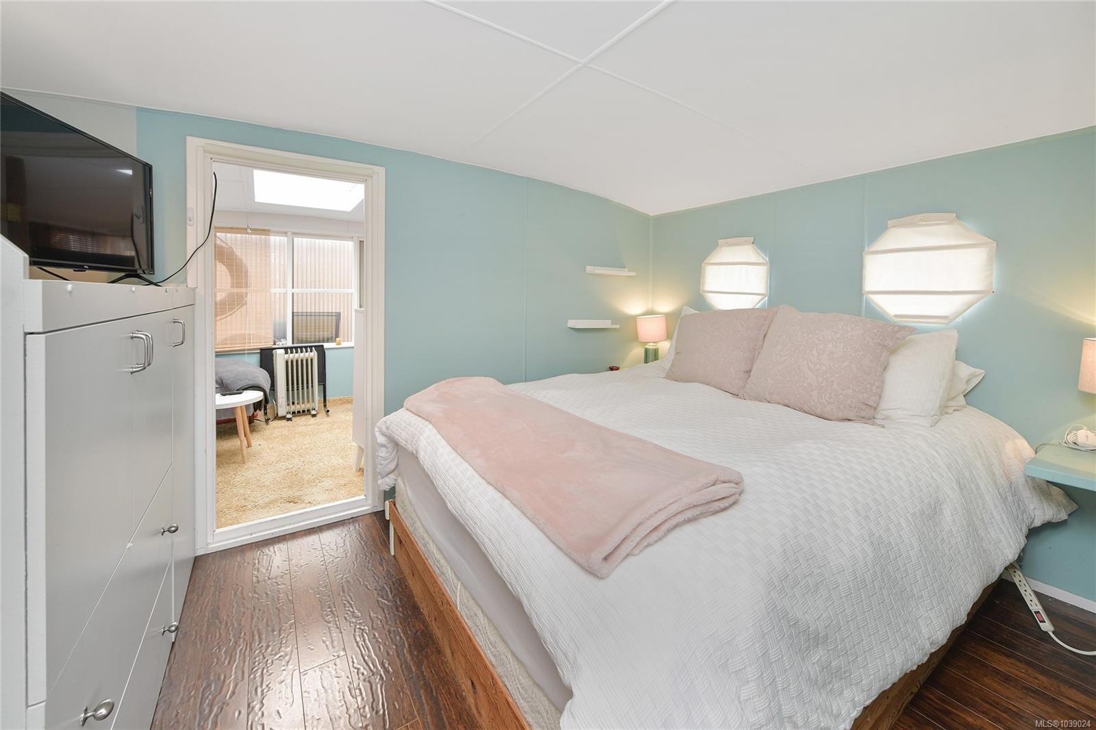 #5-1765 Cowichan Bay Rd, Cowichan Bay, BC