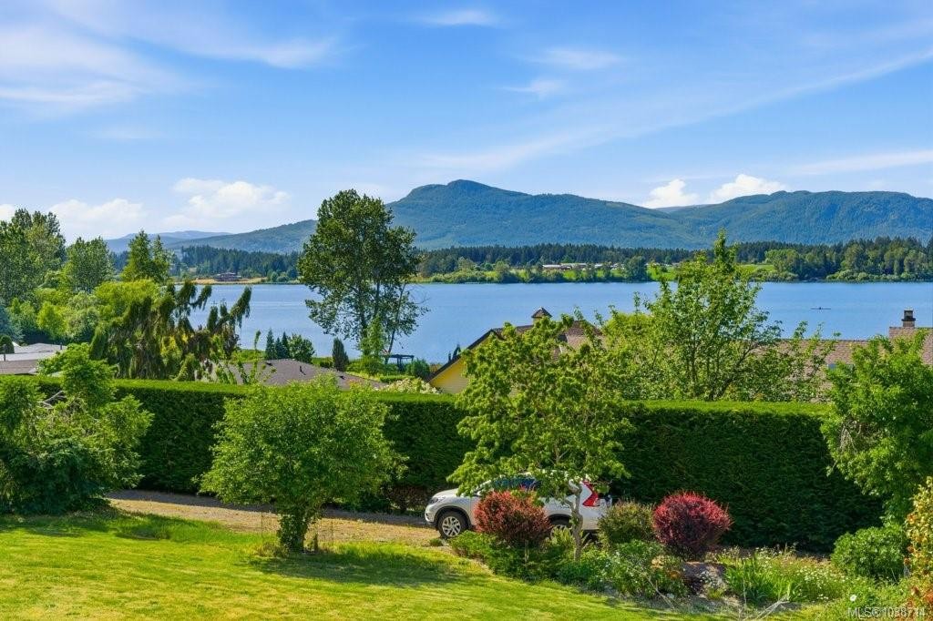 6329 Westlock Rd, Duncan, BC