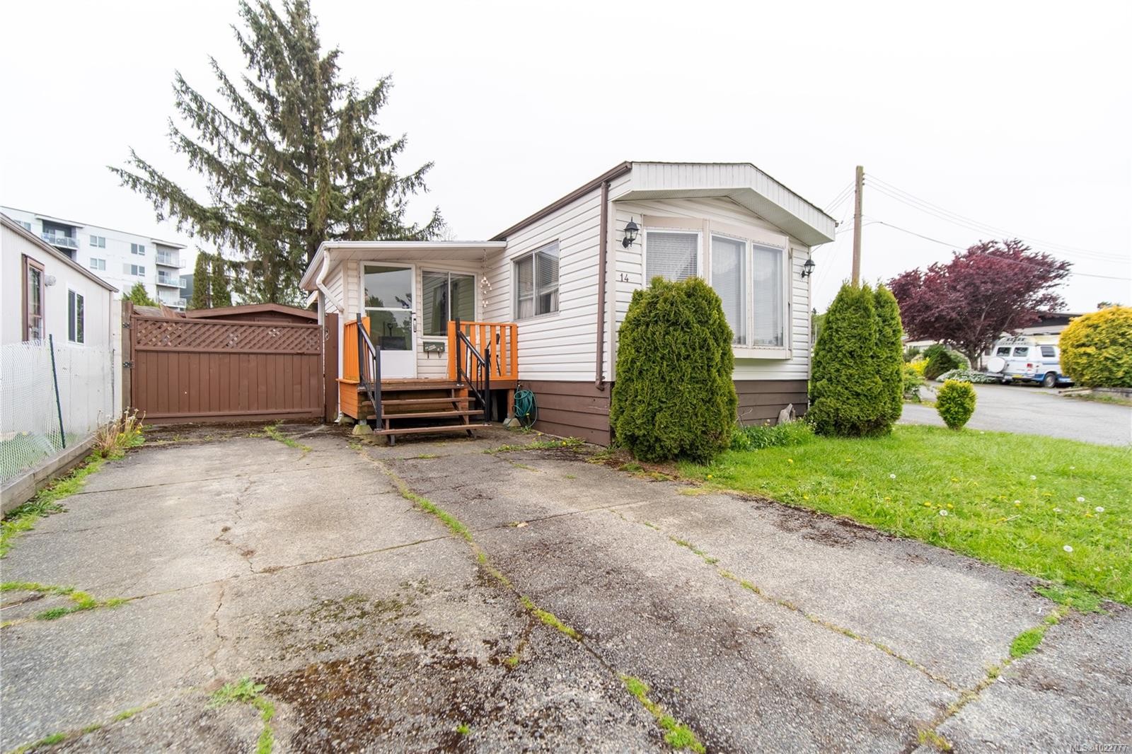 #14-158 Cooper Rd, View Royal, BC