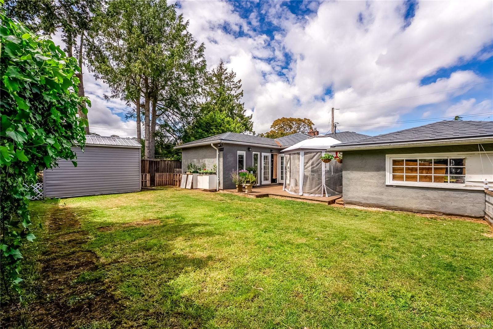 1661 Freeman Ave, Saanich, BC