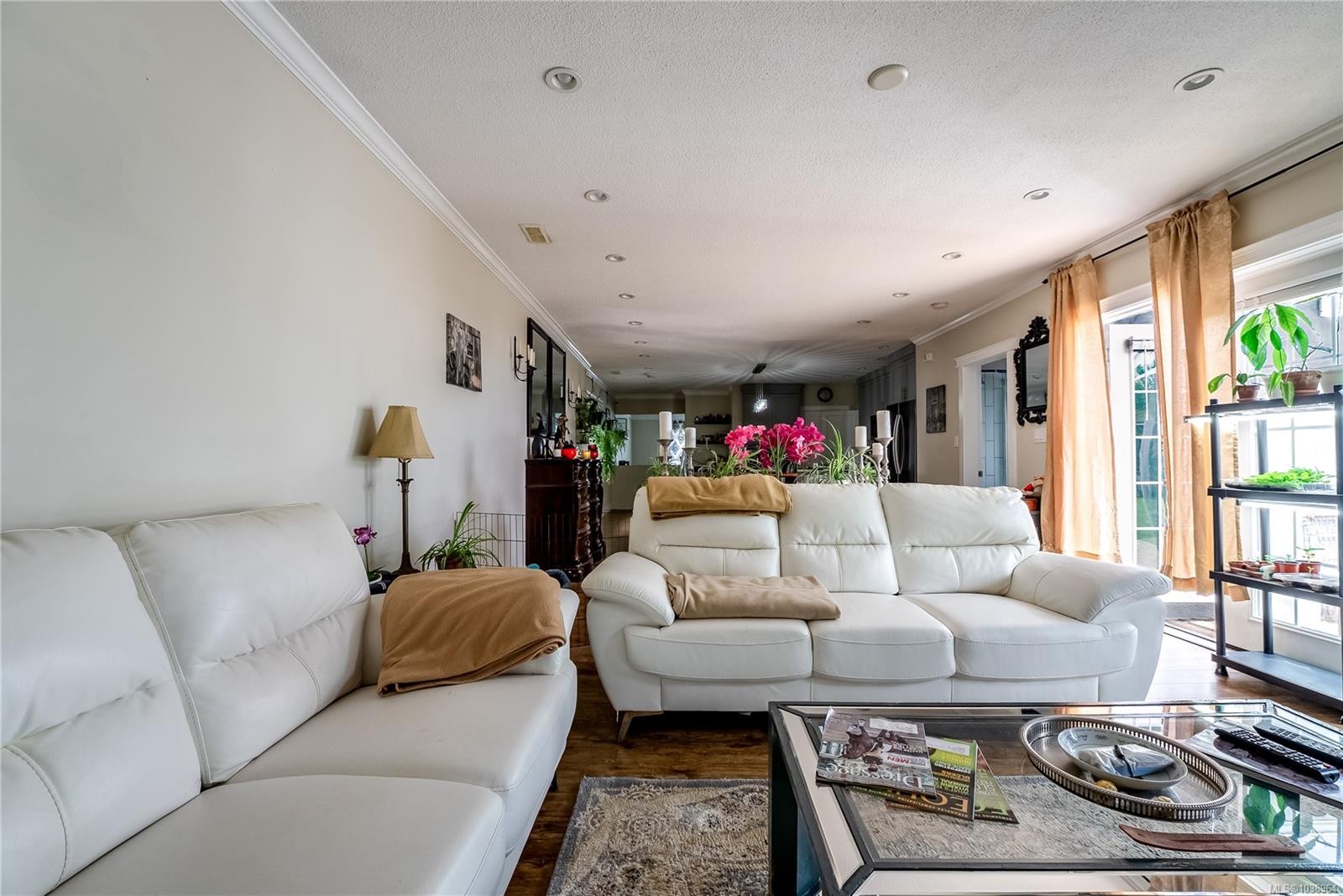 1661 Freeman Ave, Saanich, BC