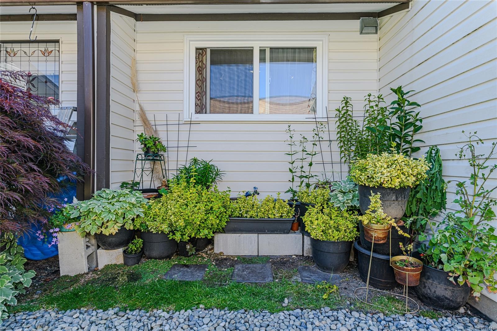 #5-1506 Admirals Rd, View Royal, BC