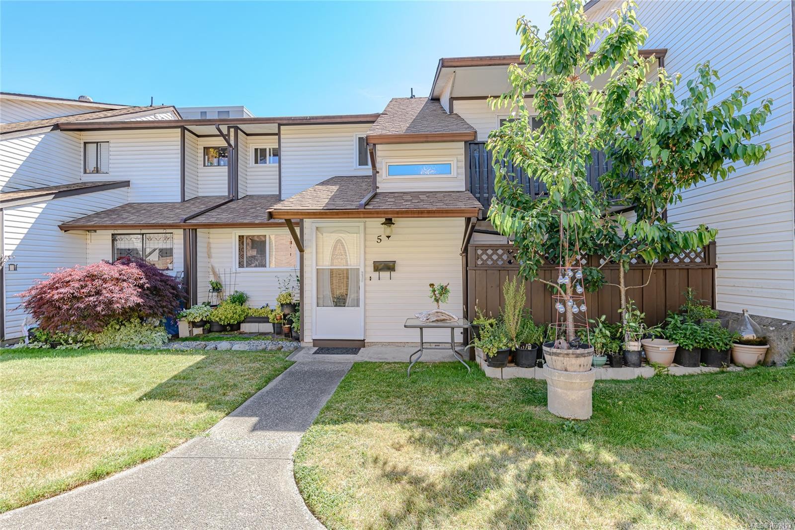 #5-1506 Admirals Rd, View Royal, BC