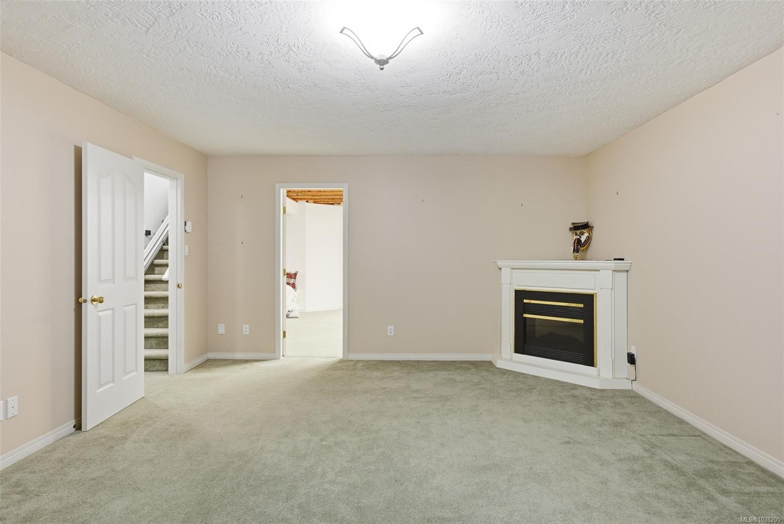 #3-118 Aldersmith Pl, View Royal, BC