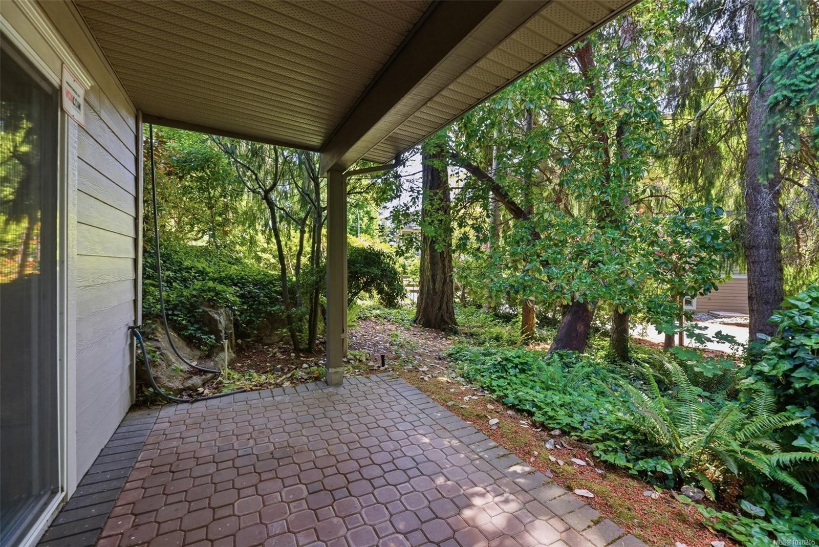 #3-118 Aldersmith Pl, View Royal, BC