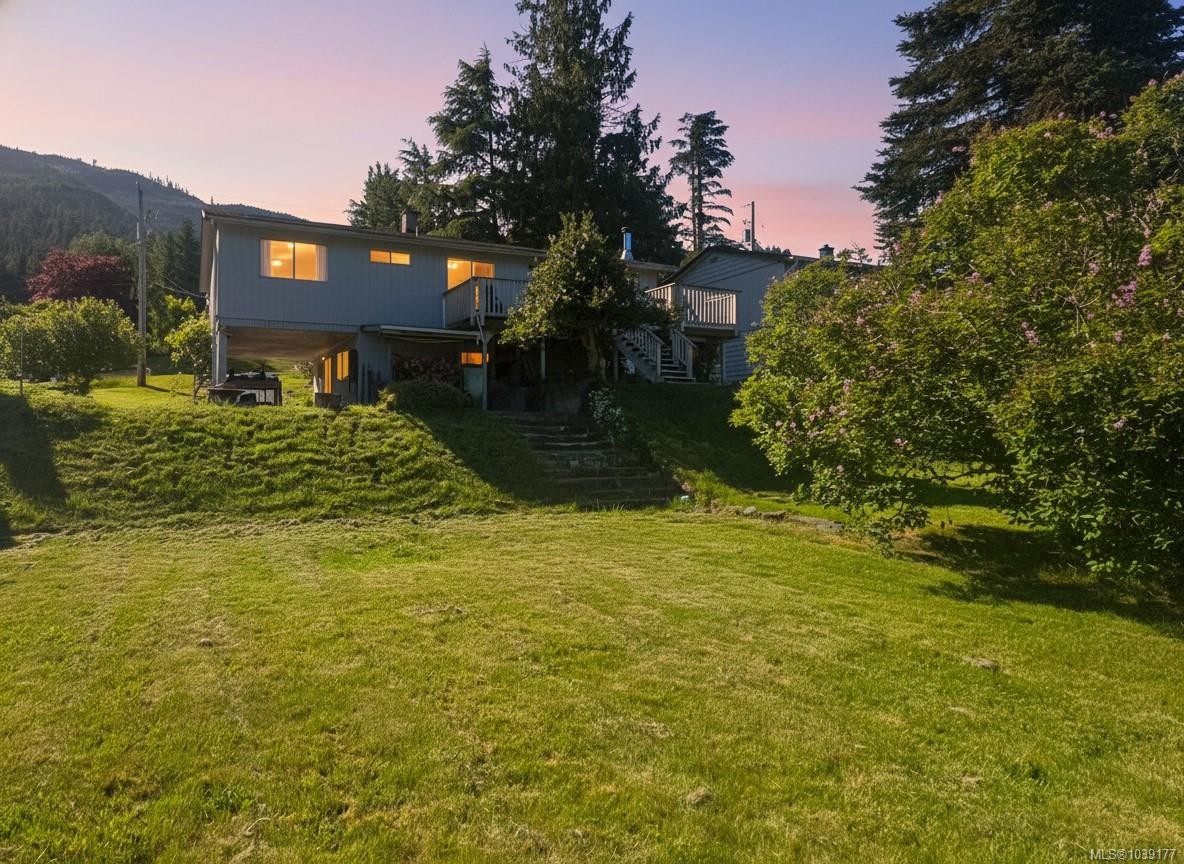 221 Spar St, Sayward, BC