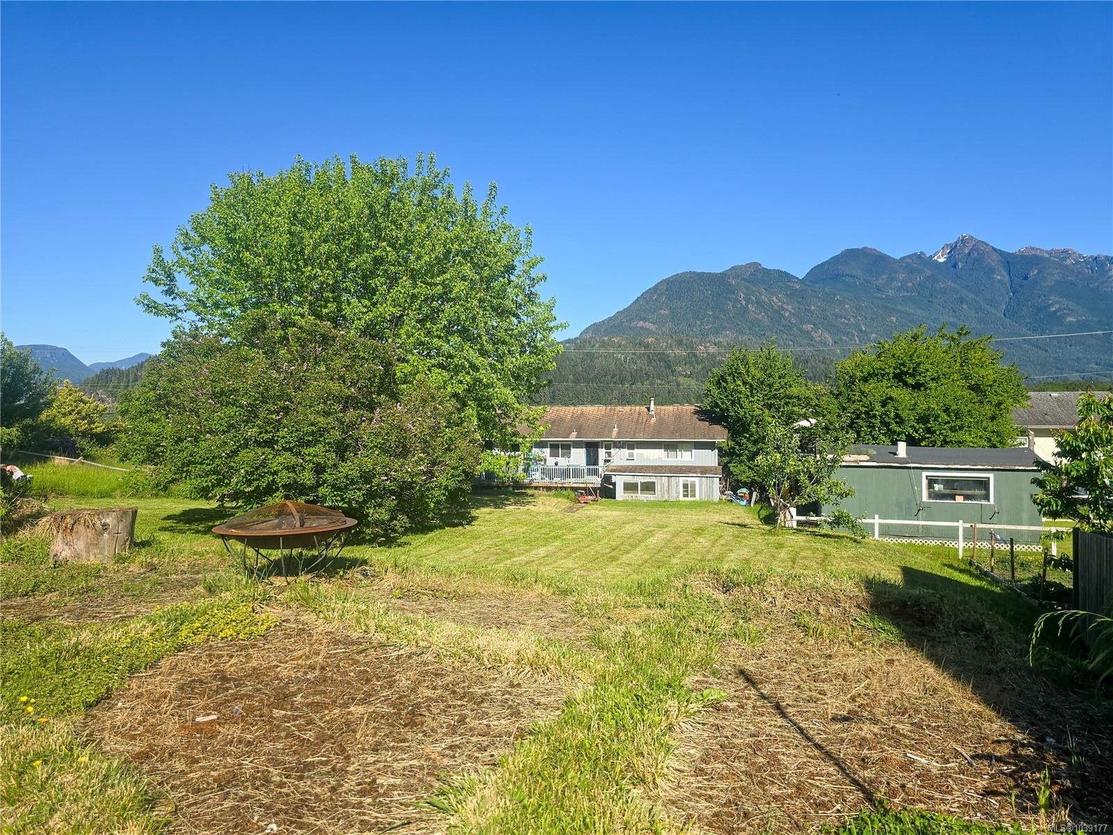 221 Spar St, Sayward, BC