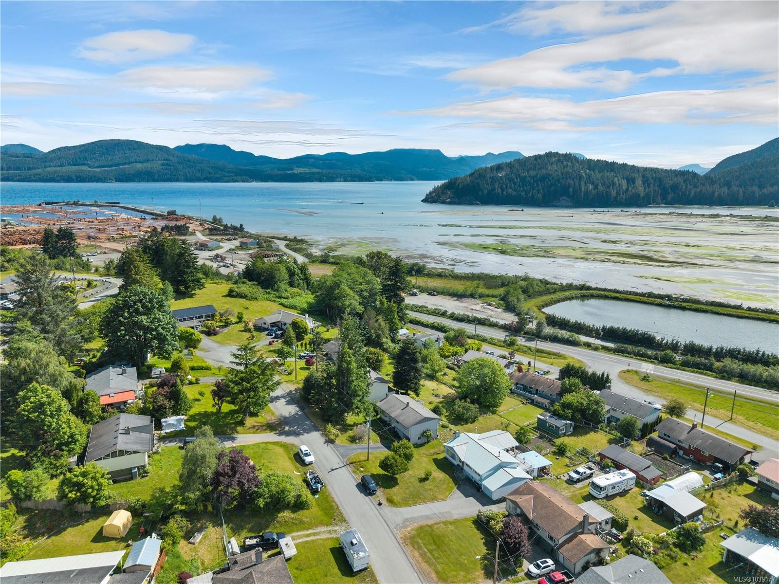 221 Spar St, Sayward, BC